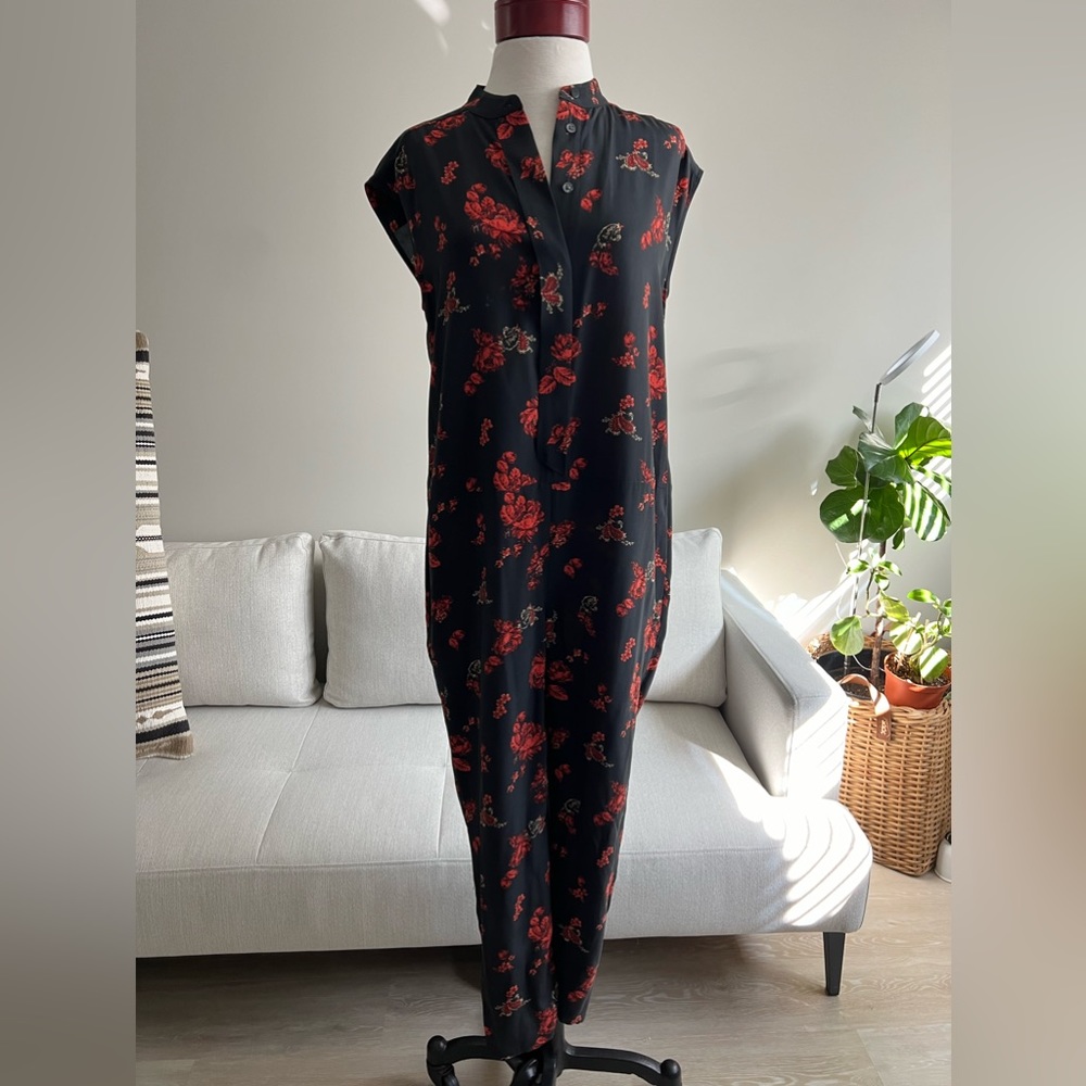 Equipment short sleeve jumper with pockets